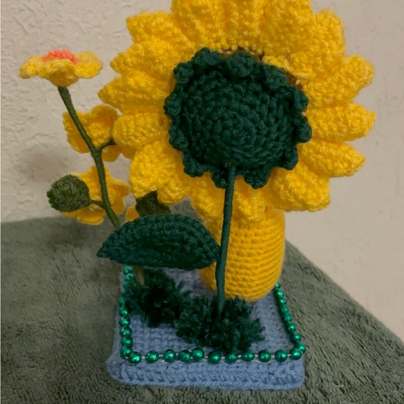 Crochet Sunflower and Chick Decor - Picture 4 of 4